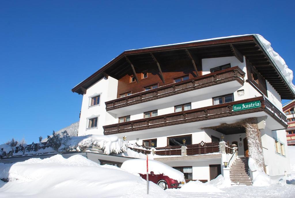 Alpen Apartments Austria Берванг Екстериор снимка
