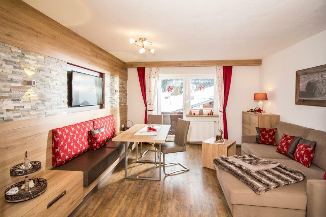 Alpen Apartments Austria Берванг Екстериор снимка